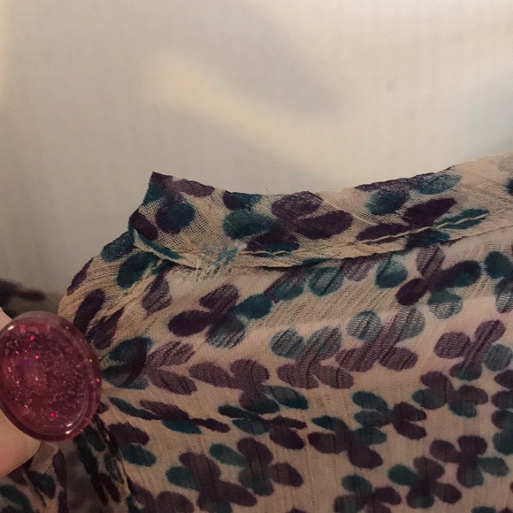 blouse - Picture 8 of 8